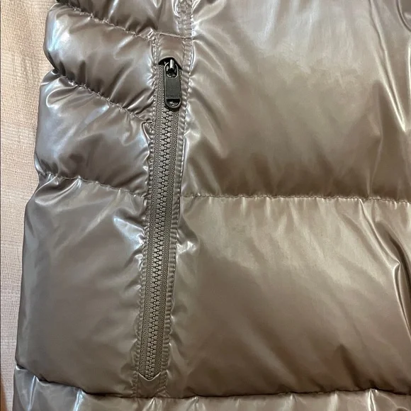 Athleta Brown Downtown Puffer Vest - Picture 6 of 14